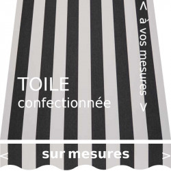 Toile rayée classique noire et écrue. Lambrequin en forme de vague